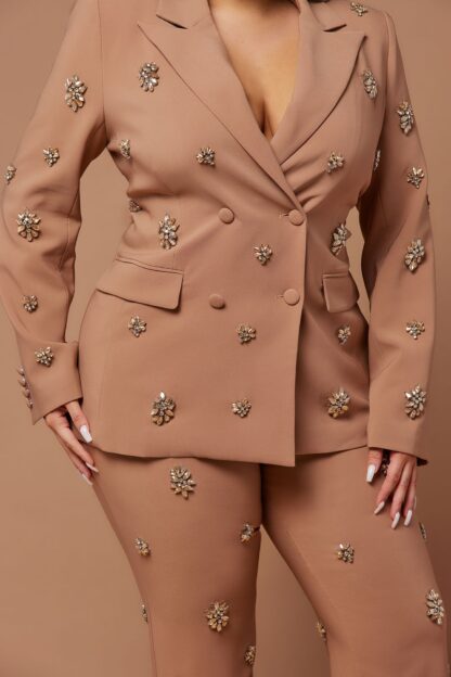 Chaqueta Elegante con Detalles Brillantes y Cuello Solapa - Image 19