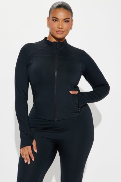 Chaqueta Deportiva Negra Elevate con Cuello Alto - Image 7
